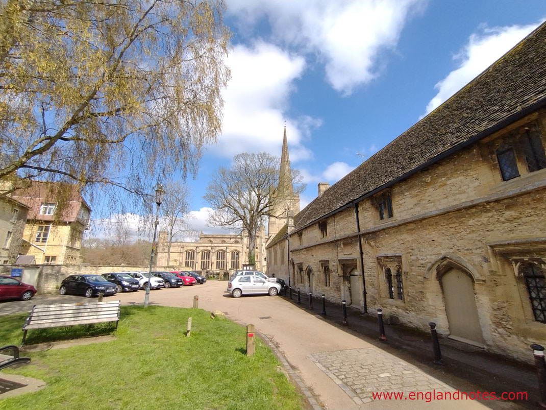Cotswolds Sehenswürdigkeiten, Geschichte und Reisetipps: Herrenhäuser und Schlösser