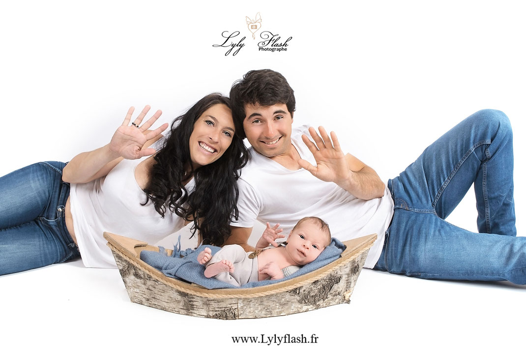 5 Idees Originales Pour Une Photo De Naissance Photographe D Art Bebe Naissance Grossesse Famille