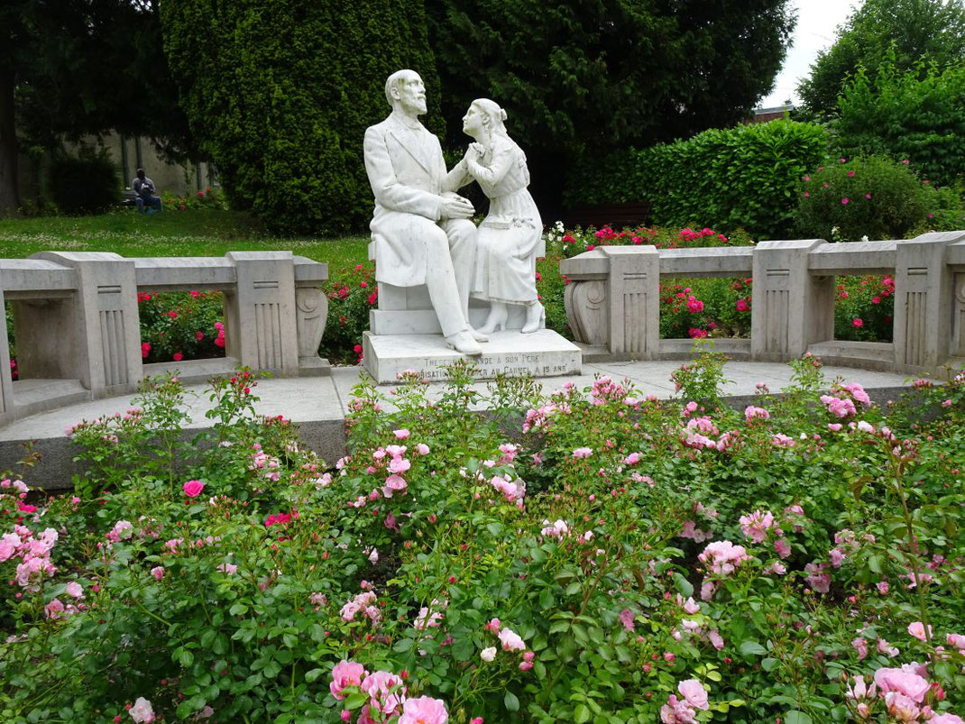 Thérèse demande à son père de l'aider à entrer au Carmel