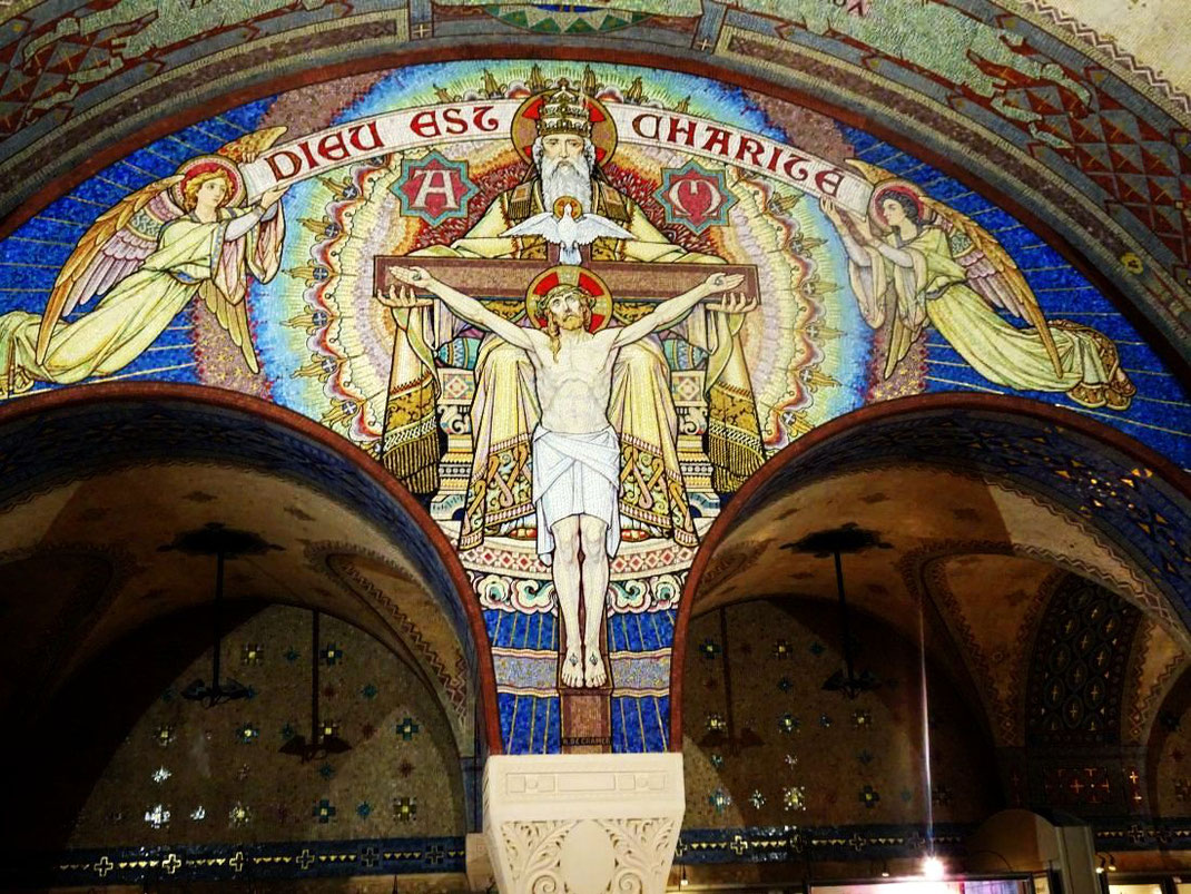 Dans la crypte, chapelle des Saints Zélie et Louis Martin