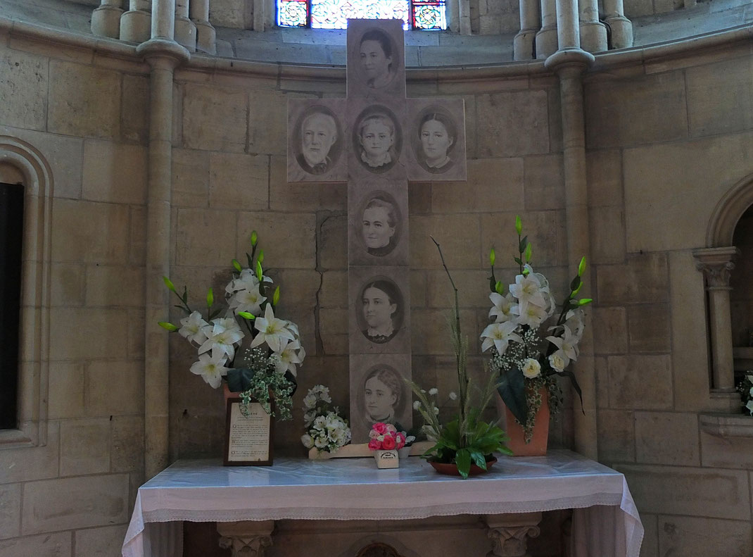 Marie-Françoise Thérèse et ses parents, Zélie et Louis Martin, ses soeurs Marie, Pauline, Léonie, Céline