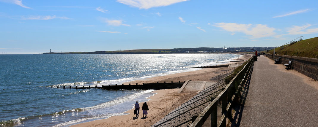 Sehenswürdigkeiten Aberdeen: Die kilometerlange Promenade entlang des Sandstrandes ist traumhaft.