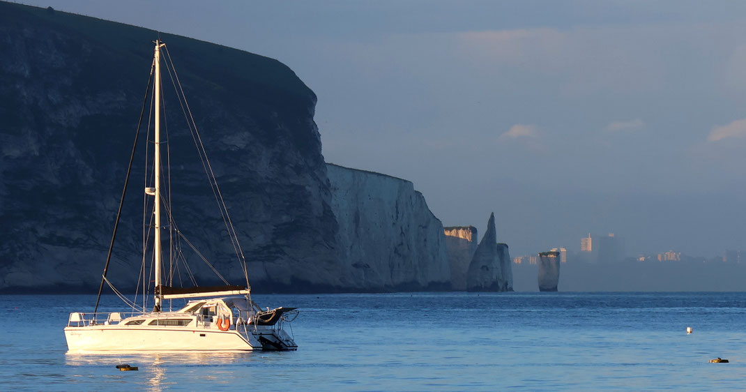 Sehenswürdigkeit Old Harry Rocks: Die Felsenformation ist eines der Highlights entlang der Jurassic Coast.