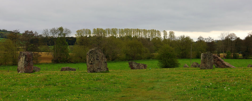 Steinkreise Südengland: Die Steinkreise in Stanton Drew ergeben die zweitgrößte Steinkreissetzung der Welt.