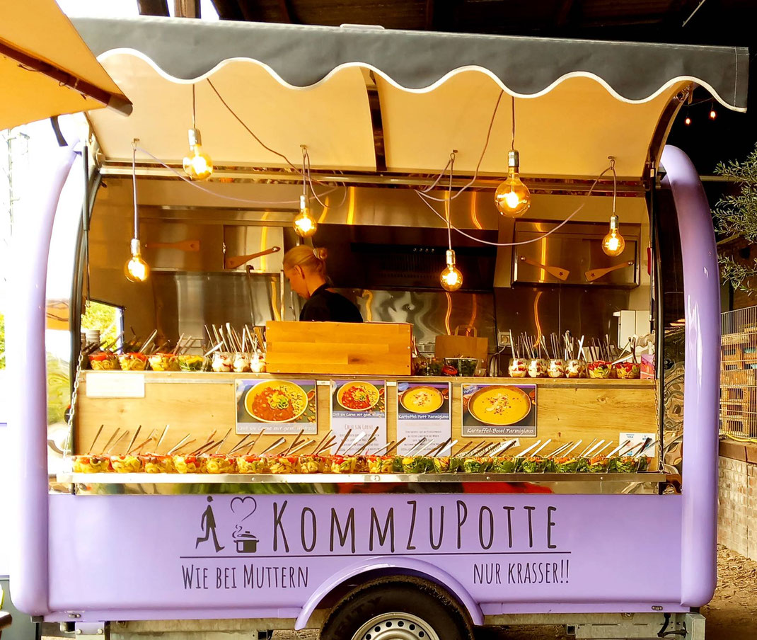 KommZuPotte Foodtrailer mit One-Pot Gerichten