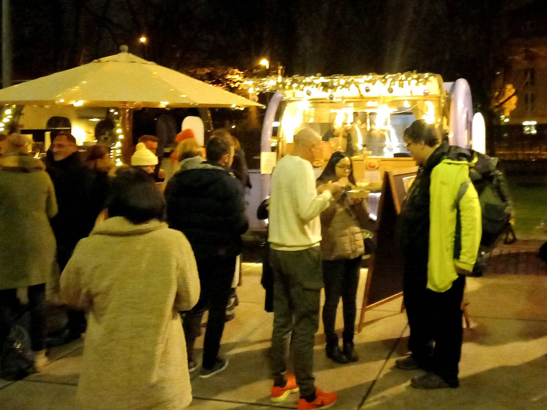 Schöne Stimmung bei KommZuPotte Weihnachtsfeier