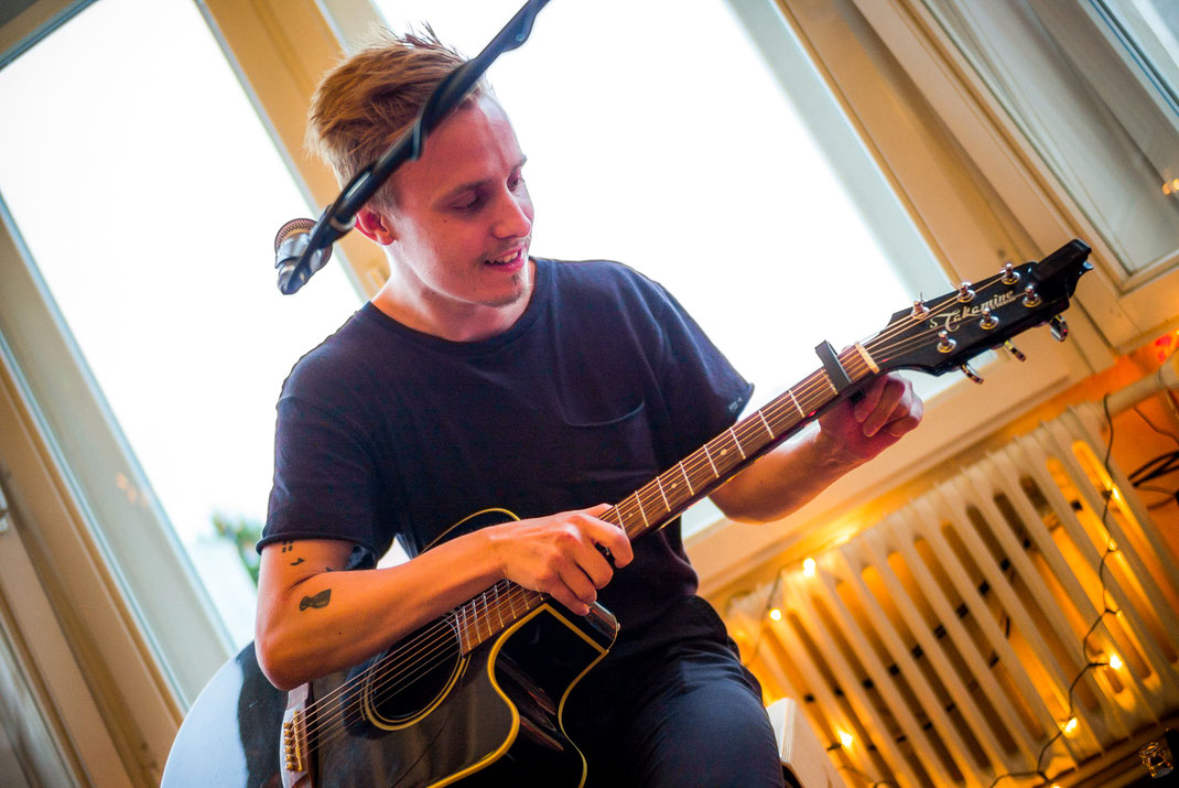 Musiker mit Gitarre