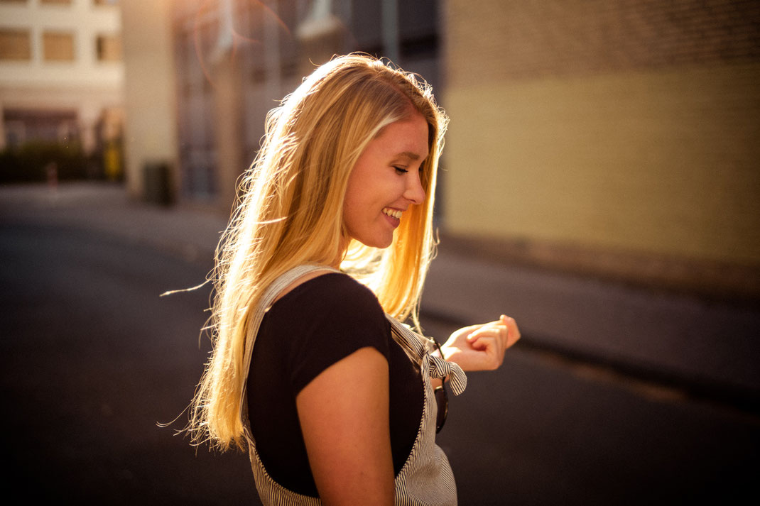 Model beim sommerlichen Fotoshooting in Oldenburg