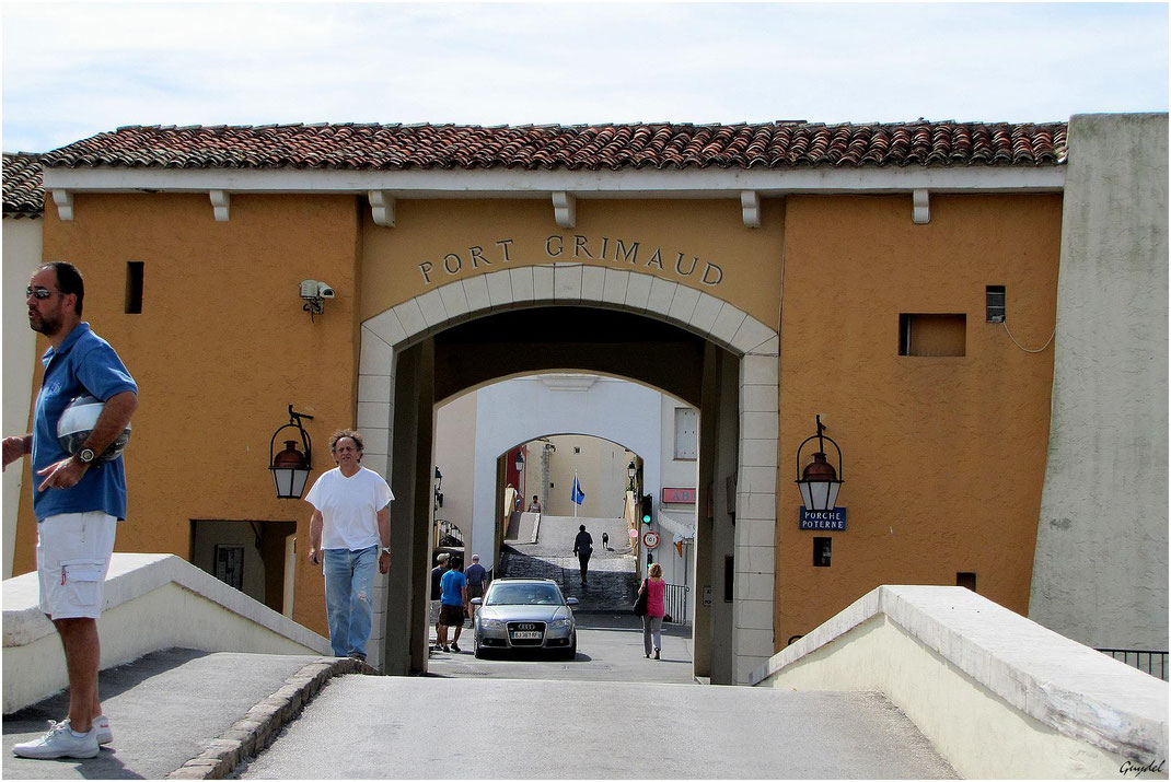 Le "Porche Poterne"