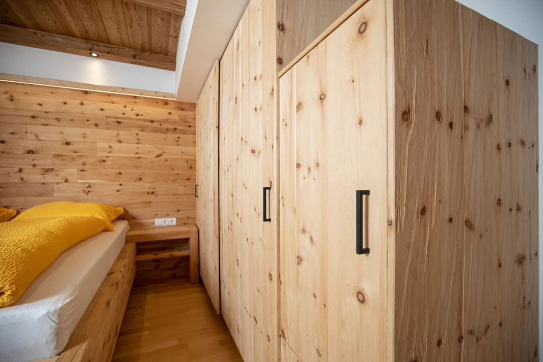 Zirbe nut und federbretter Wand Holz