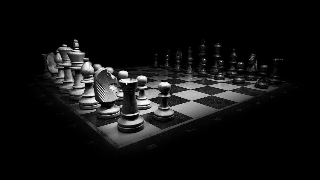 Strategie, Verkauf, Marketing, Unternehmensberatung, Produkt fördern, Produkte verkaufen, Unternehmensberater in Deutschland, die besten Berater, fix Text