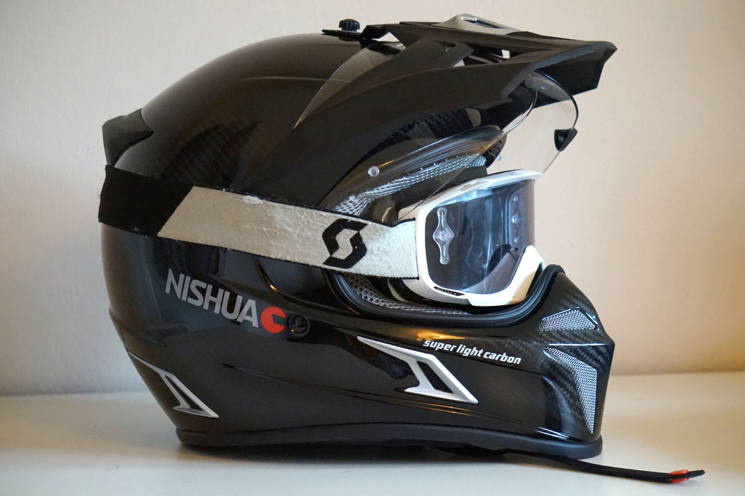 Nishua Carbon Enduro mit Scott OTG Crossbrille