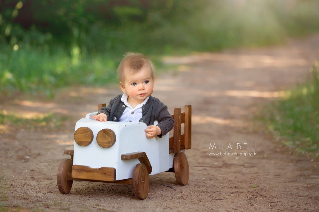 Babyfotos und Familienfotos in Berlin - Fotshooting im Fotostudio und im Park