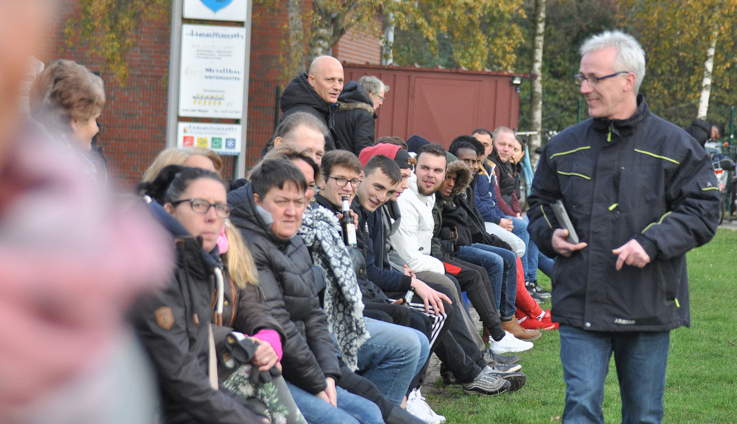 Gut besucht: Viele Zuschauer wollten das Stadtduell sehen, das leider nur in der ersten Halbzeit spannend verlief.