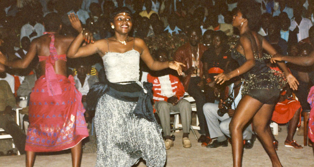 Mbilia Bel - Kinshasa, 1986 - © Sylllart Records