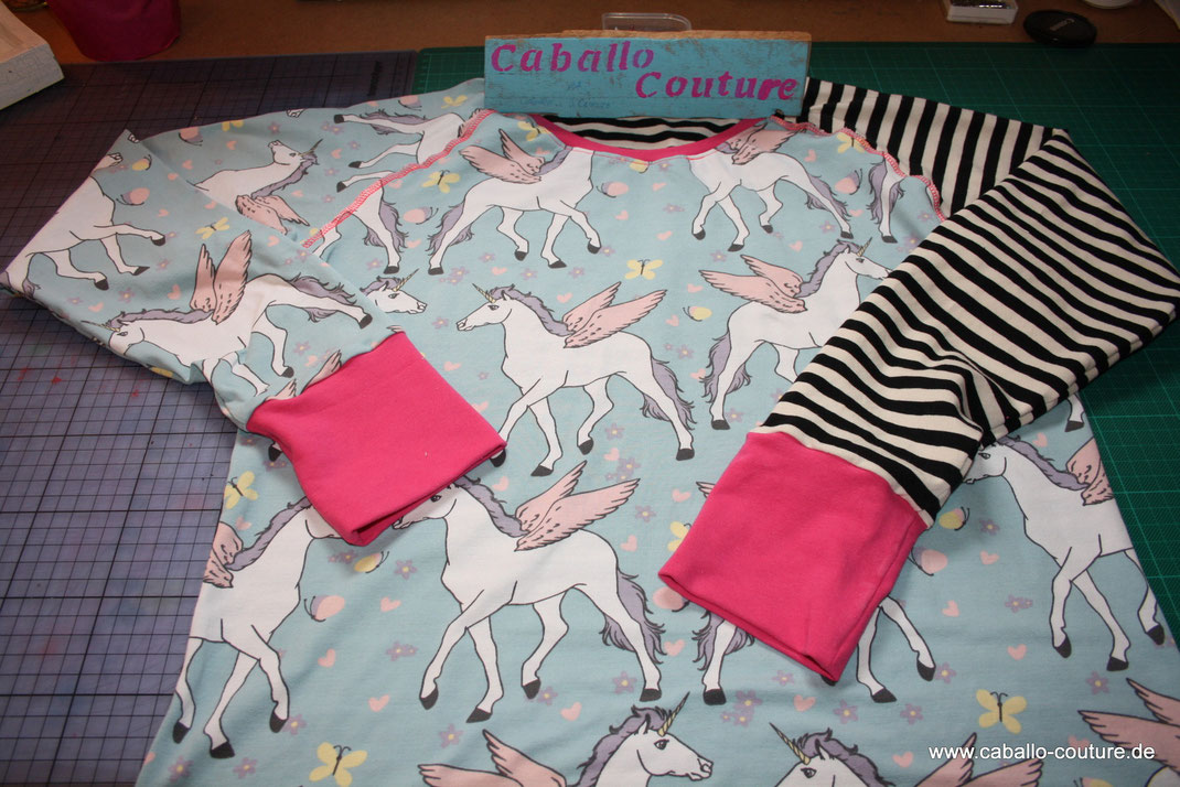 Upcyling; DIY; Erinnerungsstück; Caballo Couture; Pimp your; Skiunterwäsche; Snowboardunterwäsche; Upcycling Skiunterwäsche; Idee Upcycling Shirt; Wintersport; Skiausrüstung; Snowboardausrüstung; Kosten Skiurlaub; Skiunterwäsche nähen; Shirt nähen