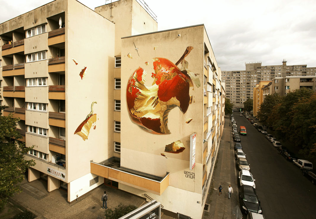 WES 21 / Wes21 x Onur / Schwarzmaler / Mural / Kunst am Bau