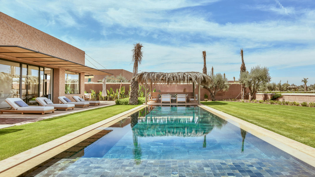 Location Villa Royal Palm 4 chambres à Marrakech à partir de 1200€ la nuit · Piscine chauffée · Personnel inclus · 1ère ligne de Golf