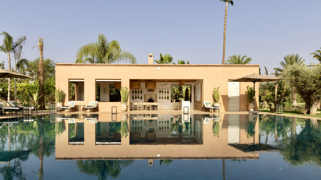 Location Villa 5 chambres à Marrakech à partir de 1290€ la nuit · Piscine chauffée · Spa · Fitness · Personnel inclus
