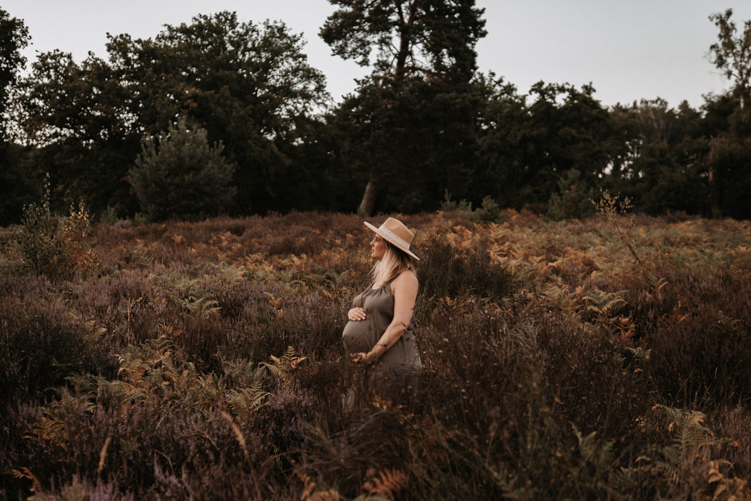 Babybauchshooting Wahner Heide Bonn