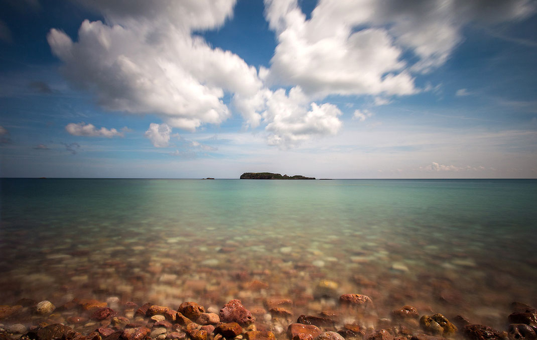 Island in cristal clear water, Martinhal, Algarve coast, Atlantic Ocean, Portugal, Long Exposure Picture, 1280x812px