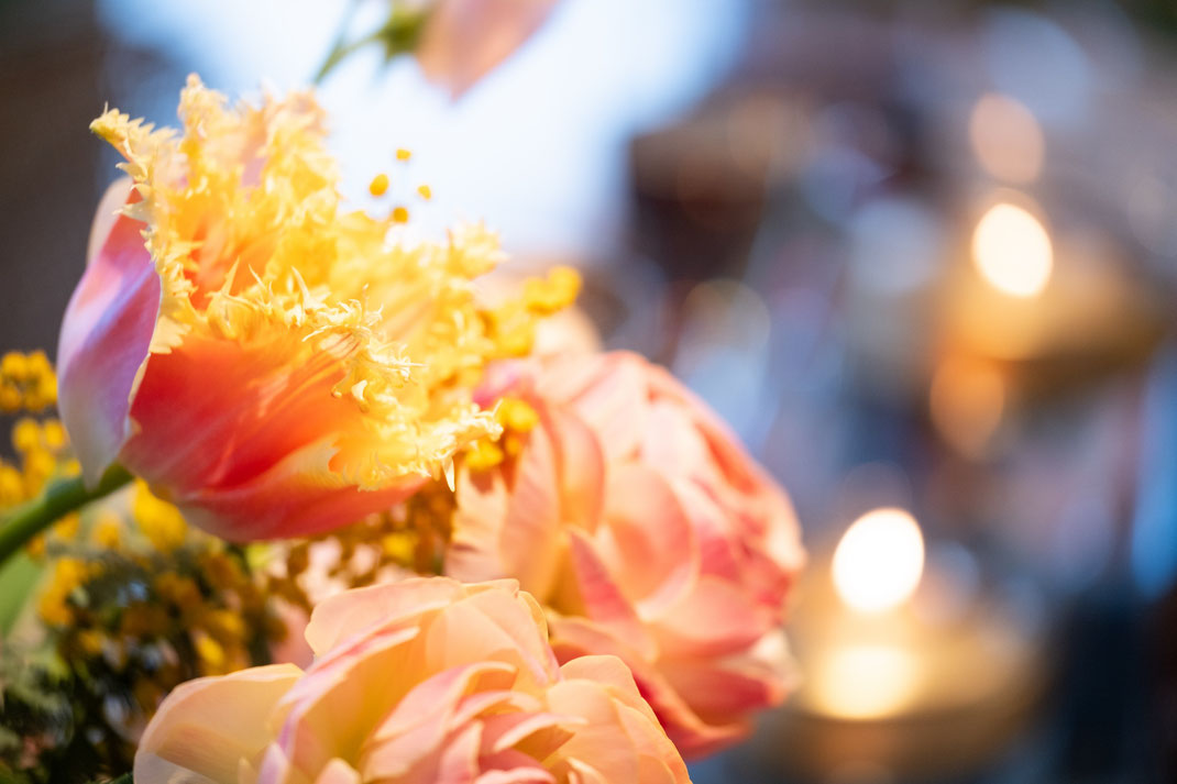 wedding-garden-poolside-party-flower