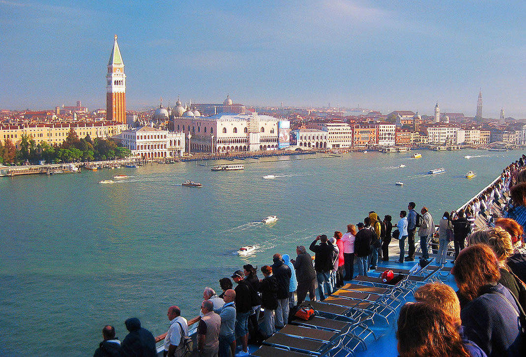 Die Ausfahrt aus Venedig - atemberaubend schön!