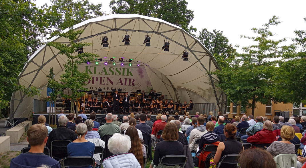 Klassik Open Air Osnabrück, Rundbogenbühne, Angelaschule, Blasorchester, Niedersachsen