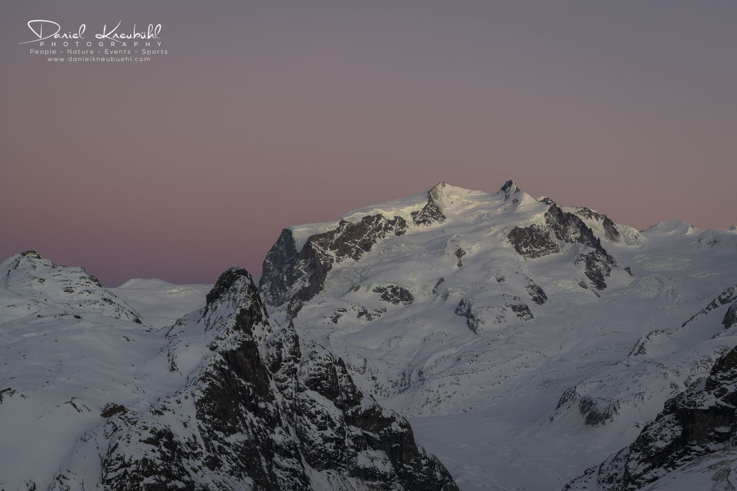 Dufourspitze, Monte Rosa, Gornergrat, Sonne, Sonnenuntergang, Abendrot, 4478m, Zermatt, Wallis, Schweiz, Switzerland, www.danielkneubuehl.com, Photographer/Fotograf: Daniel Kneubühl