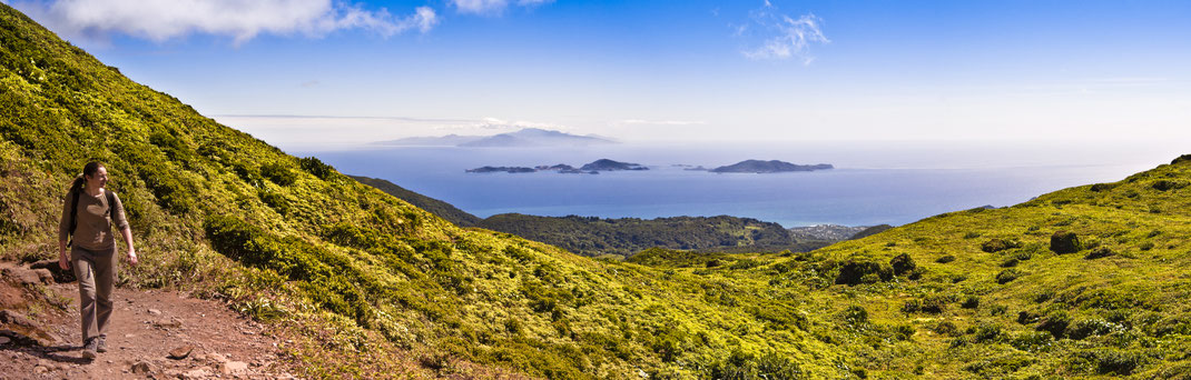 Vista panorámica desde Saint Claude a las islas de Saintes, Dominique, Martinica © Aurélien Brusini, 2010, Comité du Tourisme des Îles de la Guadeloupe CTIG