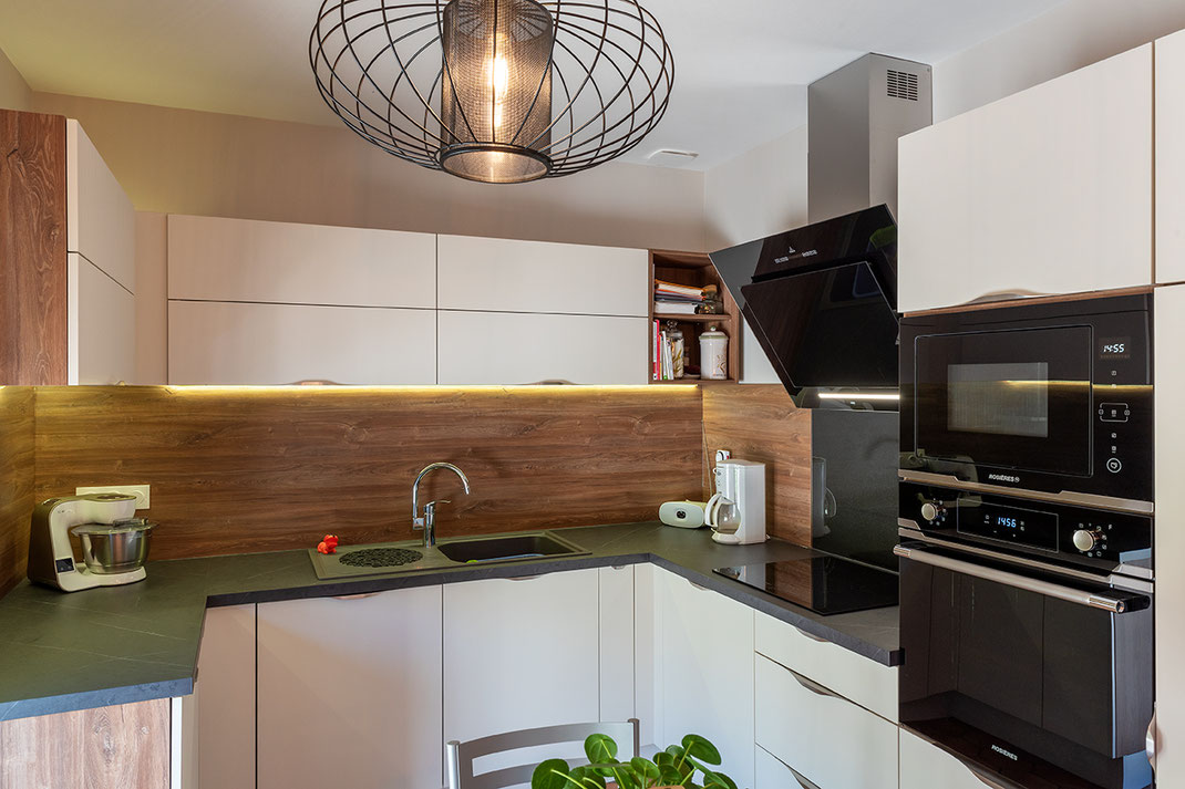 placard intégré cuisine sur mesure decoration design contemporain verrière cuisinella 