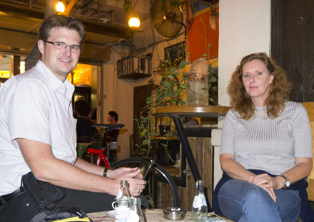 TAMAR HARRIS, COO NGT3, IM GESPRÄCH MIT JDB MEDIA REDAKTEUR MARC-OLIVER PRIER (li.)