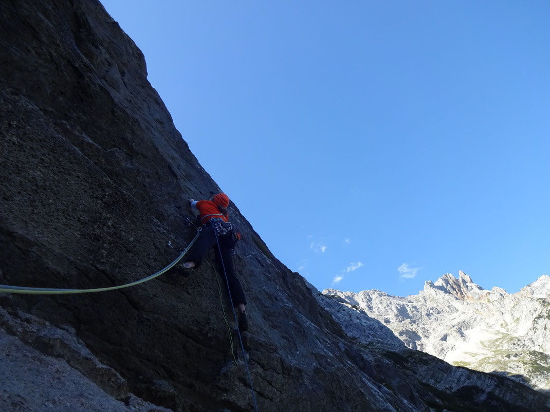 ....Cliffen...Bohren...Hämmern...