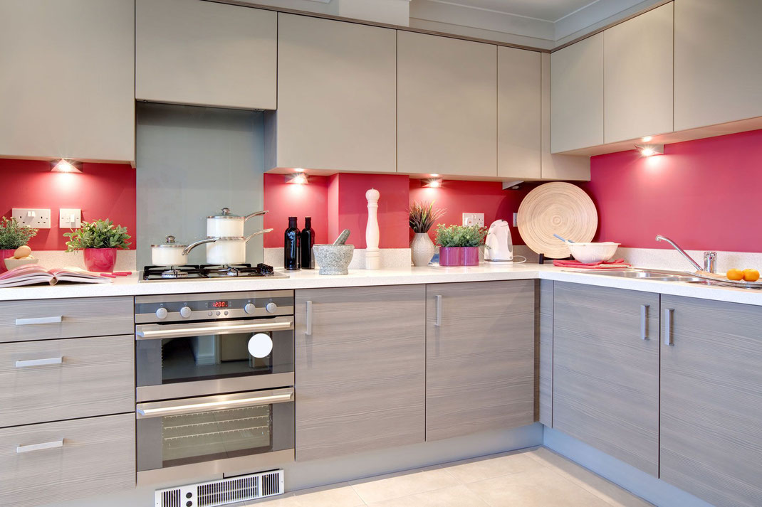 Consejos para decorar muros de cocinas
