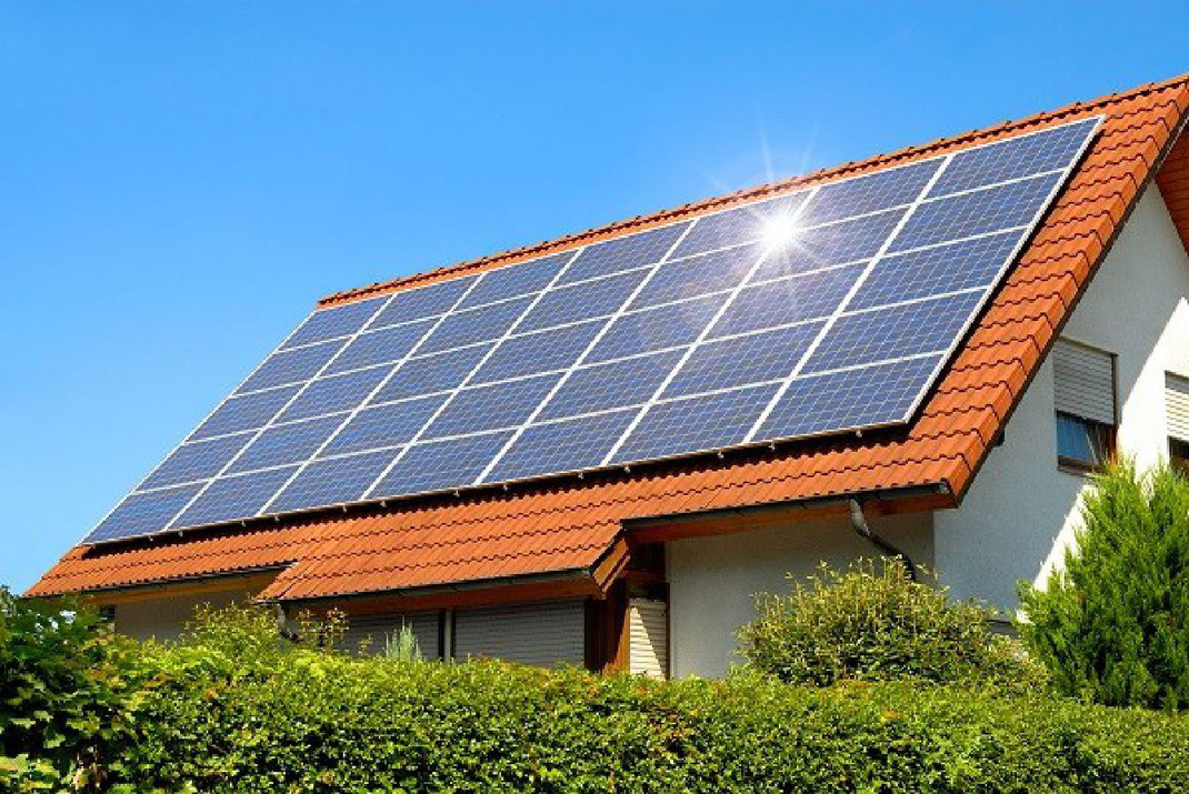 4 Razones y ventajas de utilizar paneles solares en casa