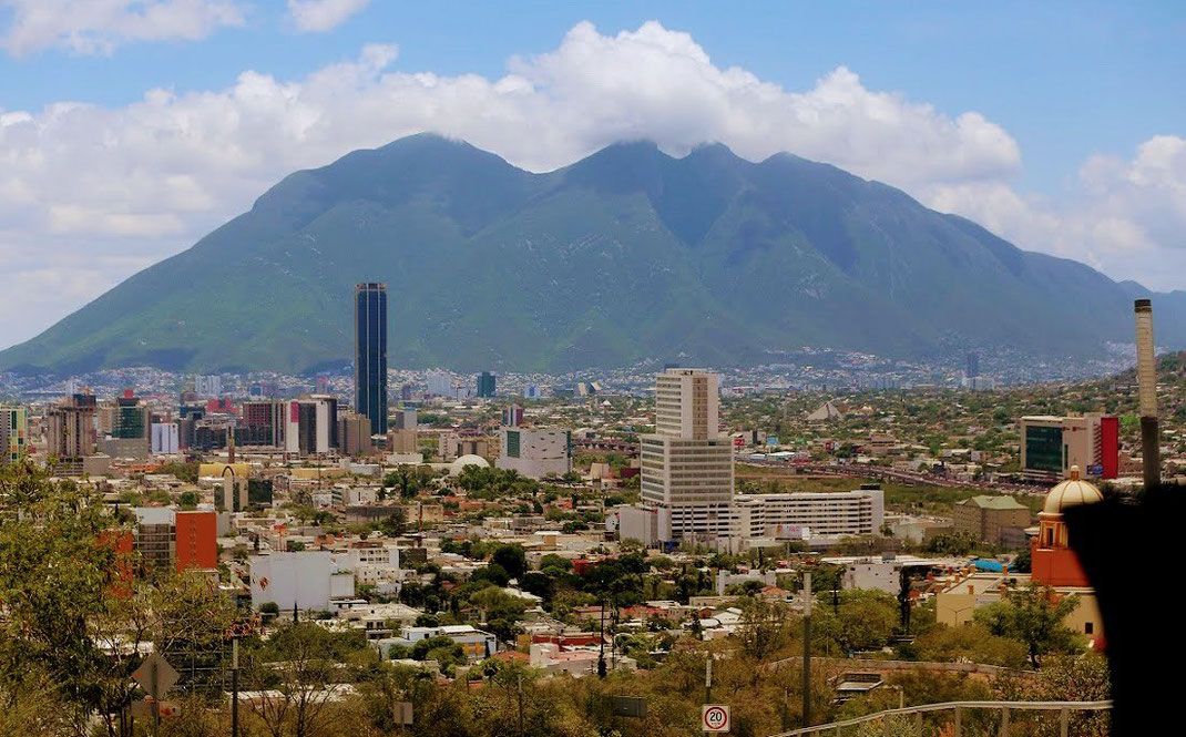 Monterrey repunta en bienes raíces