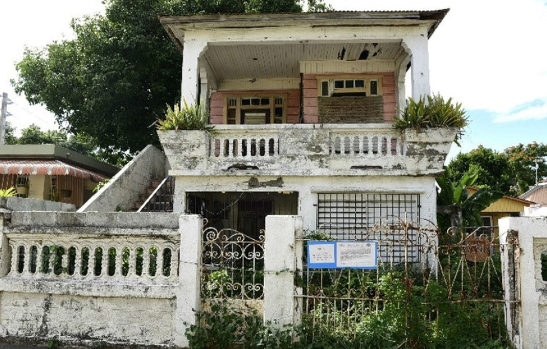 ¿Cómo saber quien es el propietario de una casa abandonada?