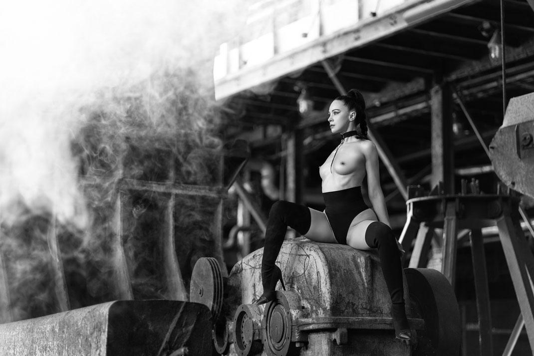 Steelworks Artnude - Angélique - Markus Hertzsch - Art - Model - Steel - Rust - Body - Iron - Portrait - Nude - Grading - Look