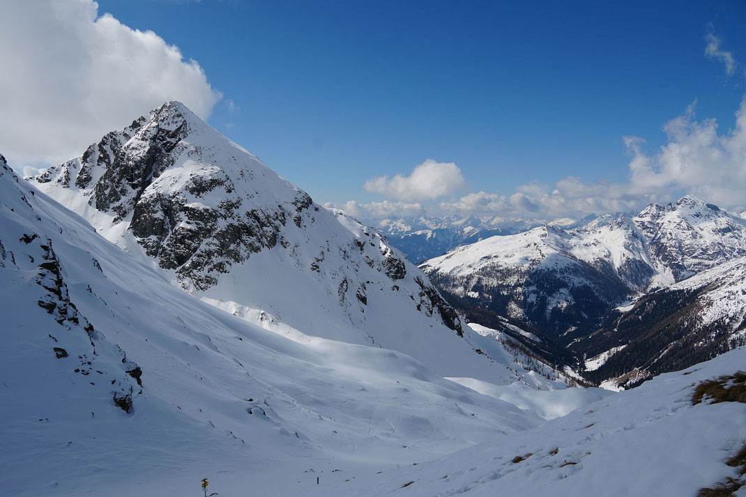 Hochtristen und die Abfahrtshänge vom Zweiseetörl nach Westen hinunter