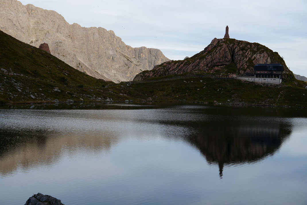 Wolayer See mit der Hütte