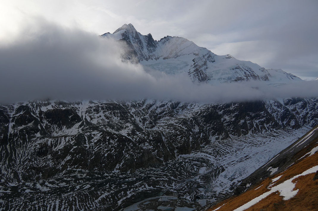 Blick von der ehemaligen Hofmannshütte zum gegenüberliegenden Glockner