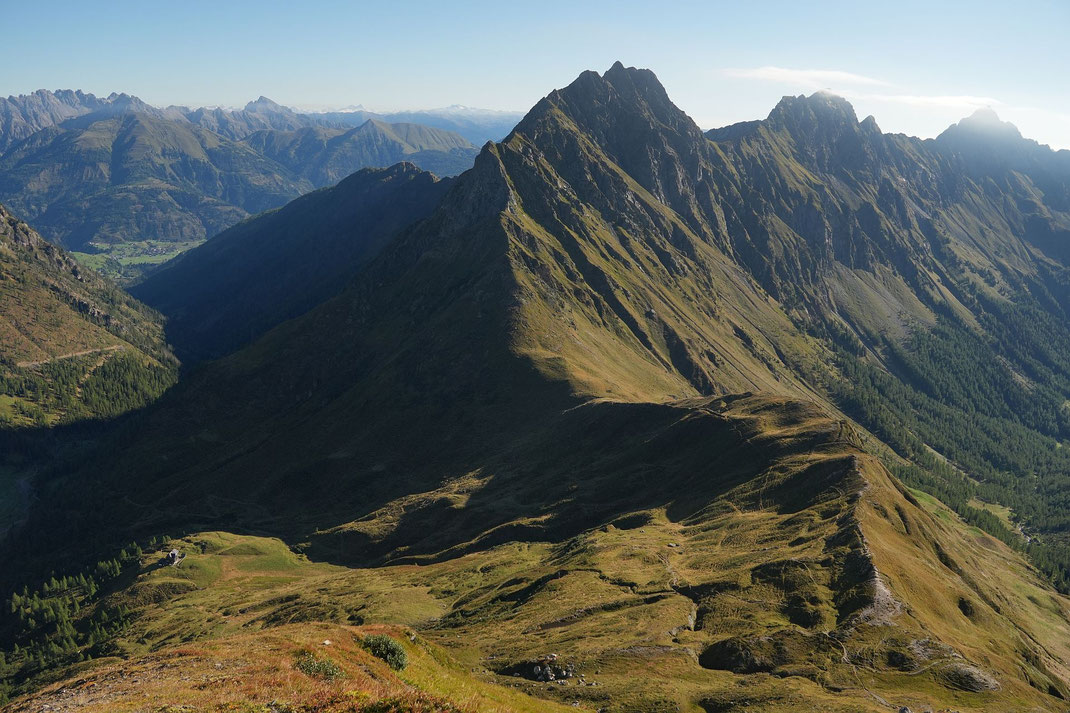 Die Raudenspitze, links unten das Hochweißsteinhaus