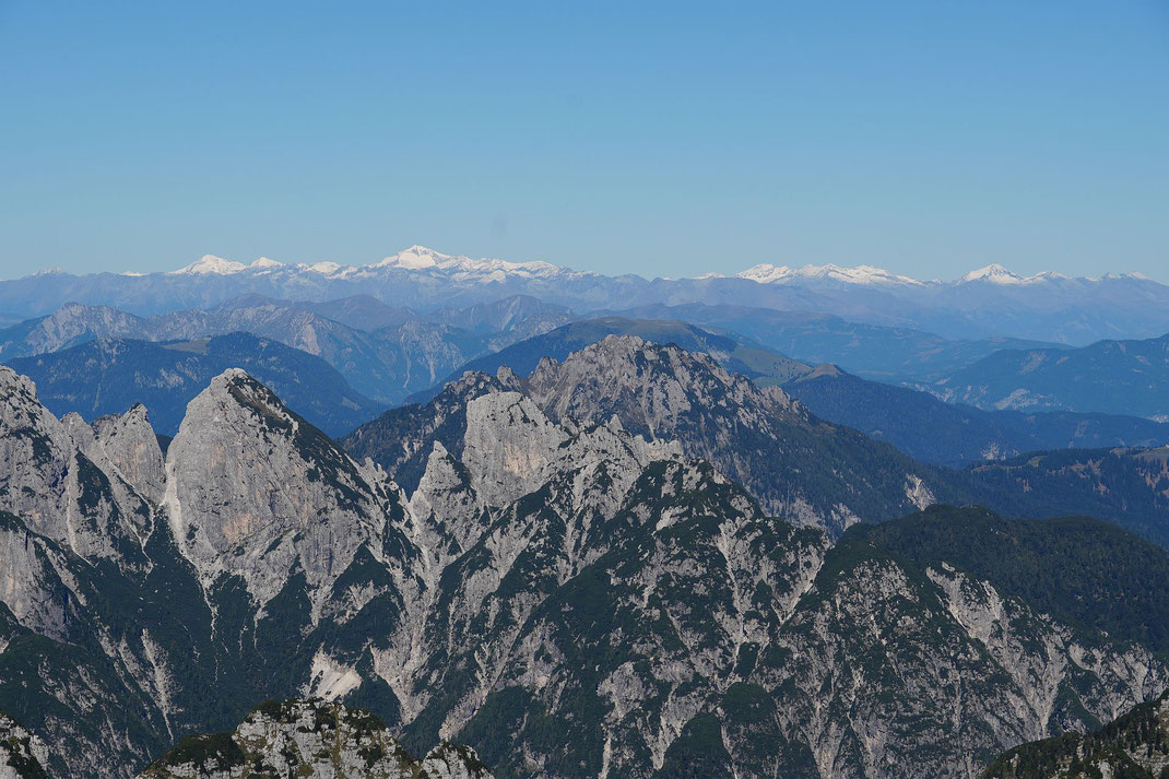Im Norden die Hochalm...