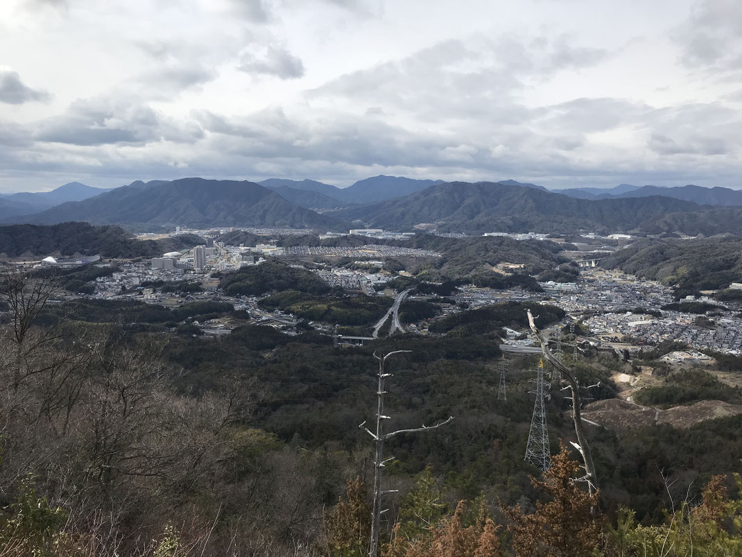 石山山頂景色西風新都方面