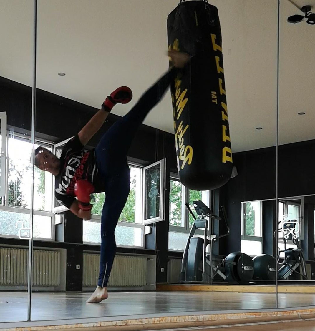 Kickboxen Boxen Selbstverteidigung Kickboxen Kampfsportclub KSC Bürrig Leverkusen Fitnessboxen Betriebssport 