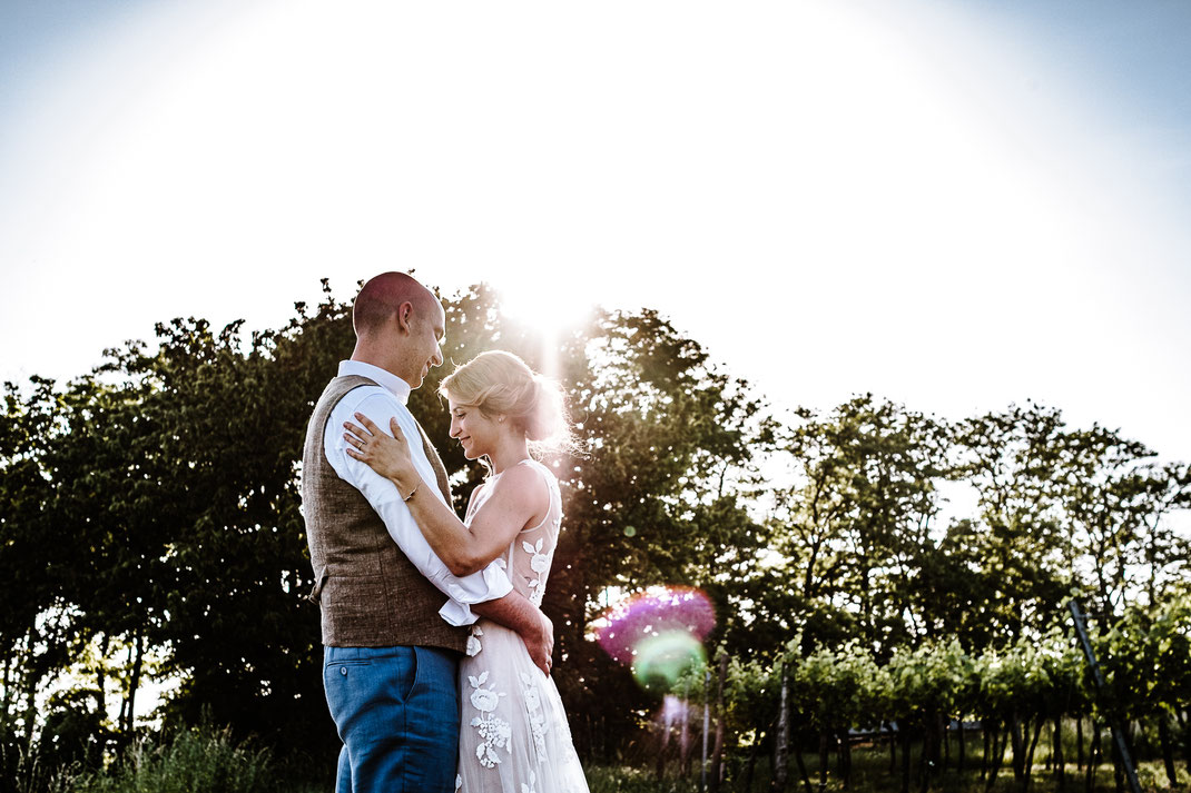 Weddingphotographer Wedding Hochzeit Hochzeitsfotografen Babybauch Vineyard Weingarten See Schloss Wien Vienna Wachau Vintage Boho mrsrmrgeen mrsmrgreen.at Fotografen Exklusiv