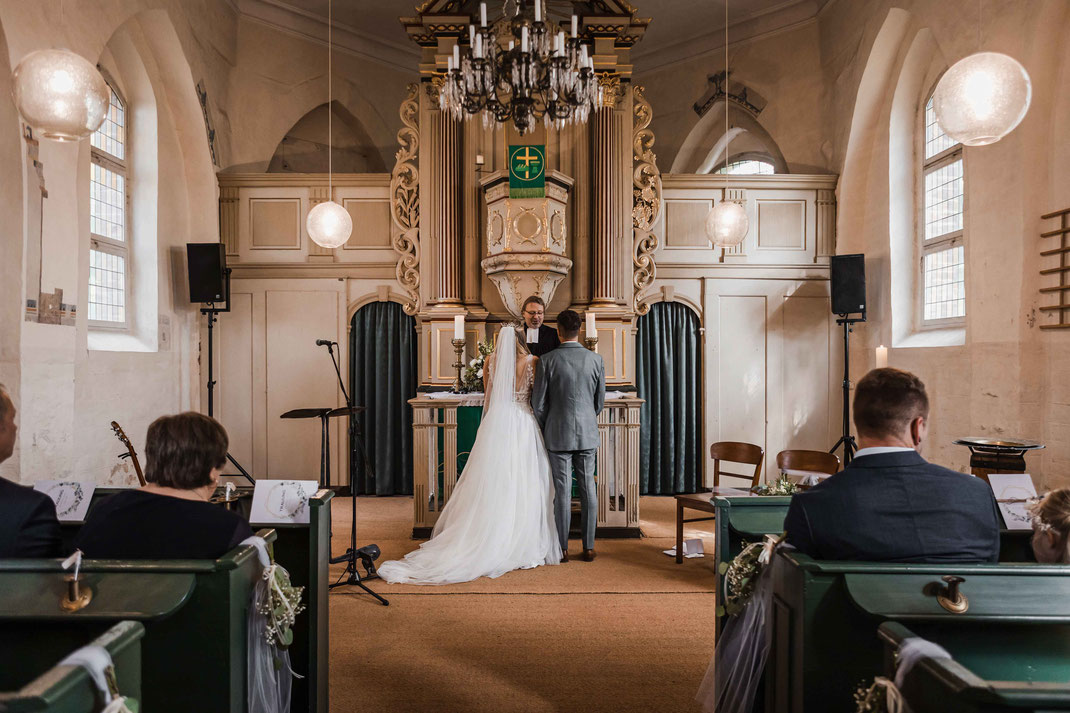 Kirchliche Trauung Berlin  Anja Menzel Hochzeitsfotografie