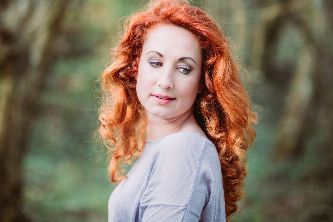 Portraitbilder Outdoorshooting rotes Haar Beautyshooting Gummersbach Lindlar Köln NRW