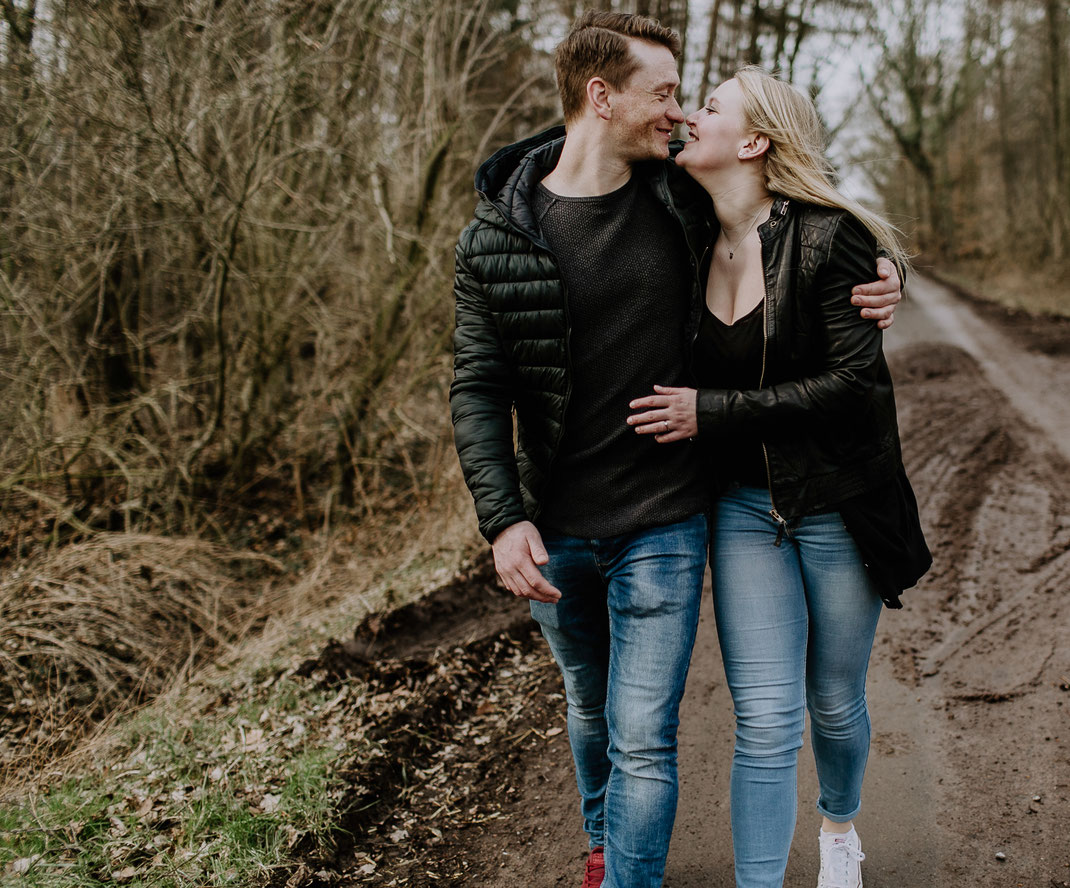 Couple, love, engagement, destinationwedding, wedding, hochzeit, hochzeitnordesee, hochzeitostsee, industriel, urban, sabinelangefotografie