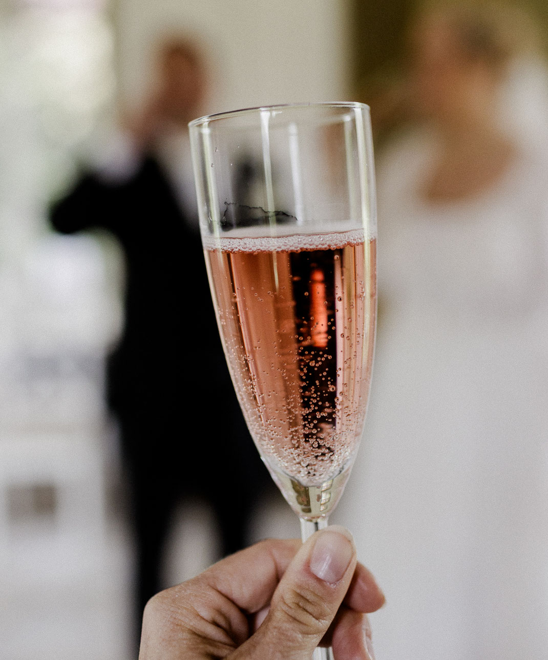 Strandhochzeit, hochzeitostsee, hochzeitnordsee, hochzeitbensersiel, hochzeitheiligenhafen, hochzeitbremen, hochzeitstuhr, hochzeitoldenburg, braut, sabinelangefotografie, brautkleid, heiraten, jever, braut